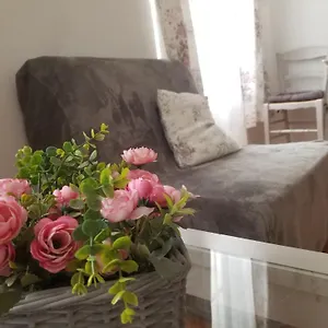 Joli T2 De 40m² à Louer à Le Muy